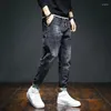 Mäns jeans harem man cowboy byxor sträcker svarta elastiska byxor beskuren designer koreansk modestil 2024 trend xs lös mjuk