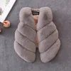 Dziewczyny Dziewczyny Faux Fur Kamizelki jesienne zima moda gruba ciepła kolorowa kamizelka Dzieci odzież wierzchnia dziewczynka świąteczne ubrania 240130