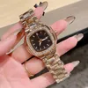 Montre pour femme à la mode Modèle rétro Lunette sertie de diamants Cadran d'horloge diamètre 28 mm AAA