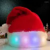 Berets Christmas Hat Santa Holiday dla dorosłych unisex LED LED oświetlony komfort zagęszcza pluszowa impreza czapki