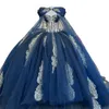 2024 Темно-синие платья Quinceanera Милая иллюзия Кружевные аппликации Бальное платье с кристаллами и бисером Тюлевое платье для гостей Вечерние платья для выпускного вечера с накидкой