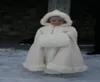 Inverno bambini pelliccia sintetica festa di nozze mantelle giacche con cappello 2019 bambine bambini bambino abiti formali su misura lunghezza alla caviglia 1696442