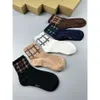 Designer Luxus Burberry Socken Mode Herren und Damen Casual Baumwolle atmungsaktiv 5 Paar Socken mit Box 02107