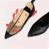 Högkvalitativ 2way for Man Women Pine Wood Shoes Tree Shoe Shaper Rack Expander Bår 240125