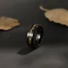 Bague en acier au carbure de tungstène de 8mm, bague de mariage en feuille de couleur or incrustée de noir pour hommes et femmes, bijoux en gros 240125