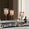 Świece 3PCS Zestaw szklany Uchwyt Tealight na domowy stół