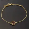 Designer Cleef Braclet Four Leaf Clover Bracelet Van Clover Bracelet 2024 Fashion Brand Bracelet Womens Mini Single Flower Mother Shell Bracelet High Quality 316L T