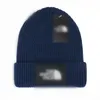 2023デザイナーハット豪華な男性と女性の境界線の帽子冬の帽子色織り刺繍レジャーコットンファッションストリートハットレターK22