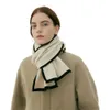 Projektant wełniany szalik Kobiety luksusowe zimowe dzianiny kaszmirowe grube głowica miękki miękki ciepłe szaliki szale echarpe femme hiver 240123