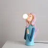 Lâmpadas de mesa 8m nórdico lâmpada moderna criativa resina design vidro novidade dos desenhos animados menina mesa luz led decoração para casa sala de estar