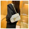 Lingge Chain New Fashion Summer One Shoulder Underarm Women s mångsidig crossbody Small Square Bag Factory Direct Sales