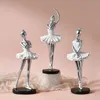 Harts Nordic Ballet Dance Girl Statues Creative Dancer Lass Figurer för Interiör Hem sovrum Desktop Decor Artiklar 240125