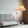 Lampada da parete Luce di lusso Ins Nordic Minimalista Soggiorno Creativo Camera da letto Comodino Decorativo