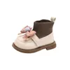 Zimowe niemowlęta dziewczęta Sock Boots Chunky Eleganckie urocze dzieci swobodne dzianiny krótki but maluch dziewczyna patentowa skórzane buty 240131