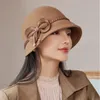 Lady Winter Chic Fascinator Düzensiz keçe kovası moda cloche şapkaları kadın parti resmi fedora 100 yün anne şapka 240127