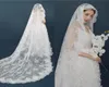 Volledig Kant Bruidssluiers Eén laag Tule Mantilla 25m Kapellengte Appliqué Kanten mantels Bruiloftsomslagdoeken Bruidsaccessoires met kam5451125