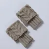 膝パッド冬のニットショートブーツソックス女性のかぎ針編みの袖口温かいキーパールーズニットフットカバーストリートウェア