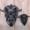 Baphomet rogaty bóg czaszka wisząca kolumna drzwi ciężka gotycka kolumna drzwi demon rogaty czaszka wisząca drzwi 240130