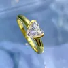 Anéis de cluster 925 prata 6 anel em forma de coração 50 pontos alto carbono diamante menina coração atacado