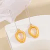 Boucles d'oreilles pendantes magnifiques Style fraise incrusté de pierre de lune pendentif pour femmes