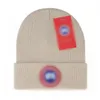Senaste designer stickad hatt pullover varm ull hatt kall hatt vinter hatt capello casual hatt skalle hatt casual fint mönster fint mönster Q7