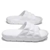 Slippers voor Vrouwen Zomer Mode Zwembad Schoen Zachte Zool Slipper Mannen Opvallende Leisure Sandaal antislip Badkamer Schoen 240129