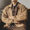 日本スタイルの男性ヴィンテージカーディガンセーター秋のファッショントレンドソリッドルーズボタンポケットパッチワークストライプニットコート240130
