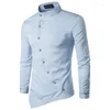 Camicie casual da uomo Camicia con colletto Henry dal design irregolare con bottoni diagonali personalizzati alla moda Camicia a maniche lunghe ricamata da uomo