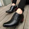 Sapatos de vestido de salto alto grosso tenis vintage para homens ocasião formal tênis esportes passeios caros luxo flatas