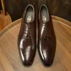 Scarpe eleganti da uomo italiane di lusso in vera pelle fatte a mano 2024 Primavera Designer Qualità Elegante matrimonio Brogue sociali Uomo