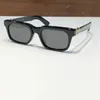 Occhiali da sole quadrati Cornice argento nero Lenti grigio scuro Uomo VEDI IN TEA Occhiali da sole alla moda Occhiali da sole Occhiali da sole Sonnenbrille Sunnies Gafas de sol Occhiali UV400 con scatola