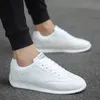 Tamanho grande dos homens sapatos brancos moda masculina tênis primavera outono antiderrapante resistente ao desgaste dos homens sapatos de caminhada tenis masculinos 240125