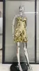 Casual Dresses Shinning Mirror Surface Golden Sexig mantel Mini klänning födelsedag kväll fest firande nattklubb prestation scen slitage