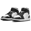With box 1s jumpman 1 mid basketball shoes men women Light Smoke Grey Panda Triple Black White Gold Space Jam True Blue Stealth mens trainers outdoor sports sneakers