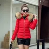 女性のトレンチコート冬のベルベットジャケットコットンパッドファッションフード付きファーカラー厚い暖かい雪の街頭