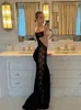 Casual klänningar sexiga spetsar svart nät ren ihålig för kvinnor maxi klänning elegant se genom långärmad 2024 lady fest kvällrockar