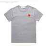 デジーナーCDGS TシャツCOMMES DES GARCONS RED HEART EMBROIDERY HALD SLEEVED MENS AND WOMENS BLACK PLAY COMBED COTTON TIMTREVES 2024 24SS