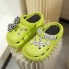 Söt dekor tofflor för kvinnor ventilerade CLOGS Sandaler Platform Summer Outdoor Womens Summer Footwear Shoes Beach Slides Brand 240129