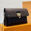 Borsa di design design a catena logo di alta qualità tela moda cerniera apertura e chiusura casual Joker mano polizza di carico borse a spalla diagonali da donna classico nero.