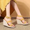 Sandaler Fashion Summer Women Shoes Super High Toe Wedges Platform Beach Slippers Womens Sandal Storlek 6