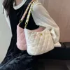 Cadena Lingge para mujer, nueva moda y bolso de moda, bolso de hombro con textura única, venta directa de fábrica en las axilas
