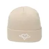 Bérets couleur unie tricoté chapeau amour coeur broderie hiver chaud bonnet chapeaux pour femmes hommes vêtements de plein air Sport casquette de ski Skullies