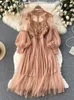 Vestido de mujer Gagarich, tridimensional, gancho de flores, temperamento de malla, cuello levantado, manga acampanada, cintura alta, vestidos femeninos delgados 240127