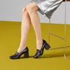 Escarpins de styliste pour femmes, talons hauts, mode classique, cuir véritable, marque de luxe italienne, mocassins à tête carrée