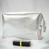 Bolsas de cosméticos Ins moda plateada bolso de cuero suave bolso de maquillaje almacenamiento viaje portátil organizador de cuidado de la piel bolsa de inodoro