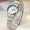 Relógios de pulso 2024 WWOOR Rhinestone Women's Watch Aço Inoxidável Feminino Modern Week Display Quartz Ladies Relógios