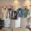 2024 남성용 재킷 작업 의류 패션 브랜드 브랜드 카르 하트 캔버스 세척 가능한 왁스 염색 디트로이트 재킷 코트 아메리칸 스타일의 작업복 라벨 모션 클래식 디자인 888VVVV