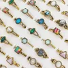 203050PcsLot Vintage Pine Stone Rings for Women Wholesale Mix Bohemian Style Antique Gold Color Ethnic Joint Men Jewelry Gift 240125