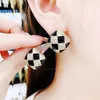 Boucles D'oreilles Exquis Luxueux Noir Blanc Rouge Damier Mosaïque Pierres Semi-précieuses Vintage Carré