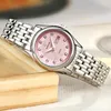 Relógios de pulso 2024 WWOOR Rhinestone Women's Watch Aço Inoxidável Feminino Modern Week Display Quartz Ladies Relógios